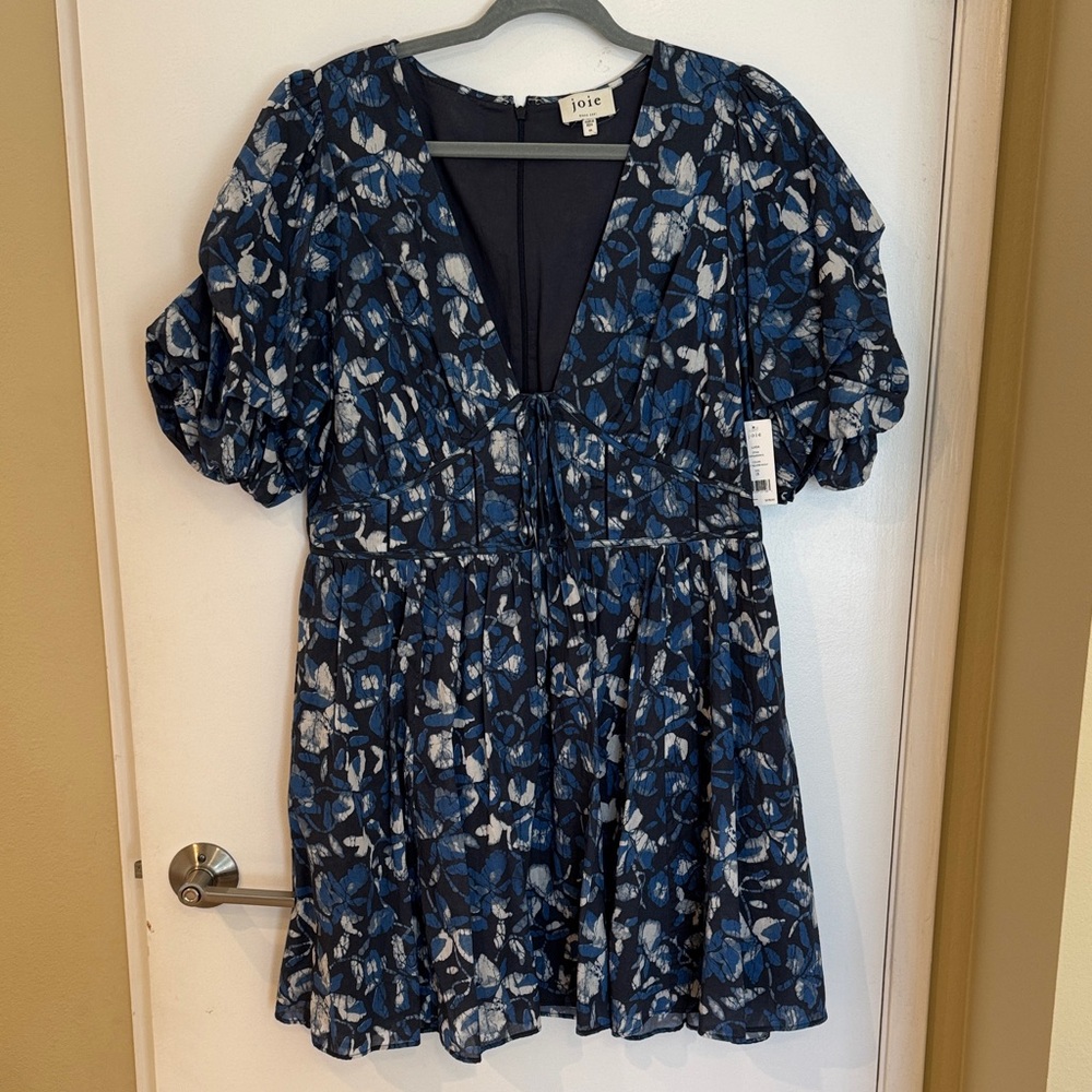 NEW Joie Navy and White Patterned Blouse